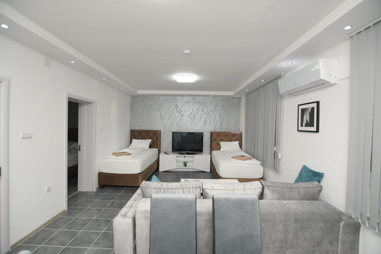 Relax Apartmani Kladovo Buitenkant foto