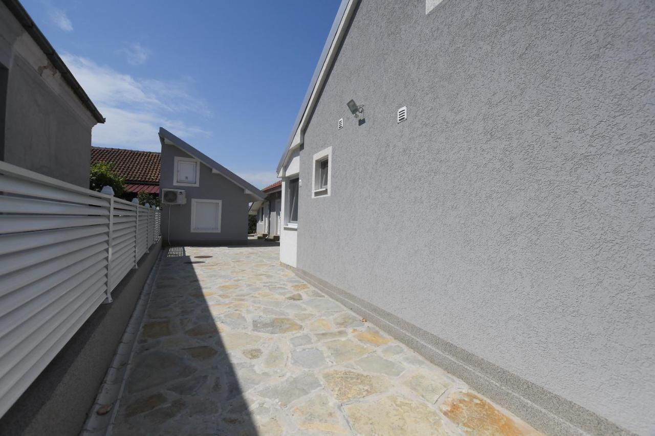 Relax Apartmani Kladovo Buitenkant foto